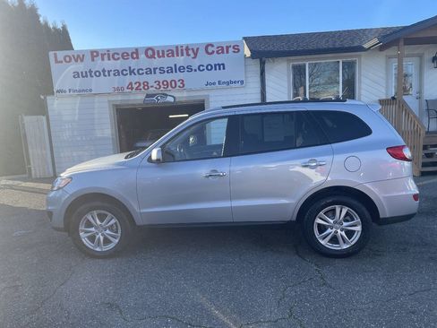 Used 2010 Hyundai Santa Fe Limited w/ Navigation Pkg 4 AWD/4WD image 2