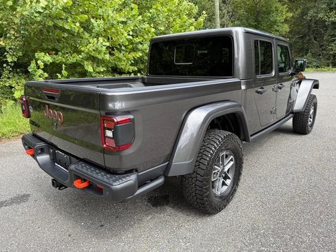 New 2025 Jeep Gladiator Mojave image 7