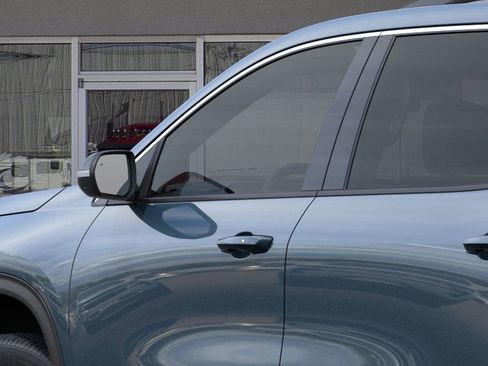 New 2026 Chevrolet Traverse LT w/ Enhanced Driving Package image 12