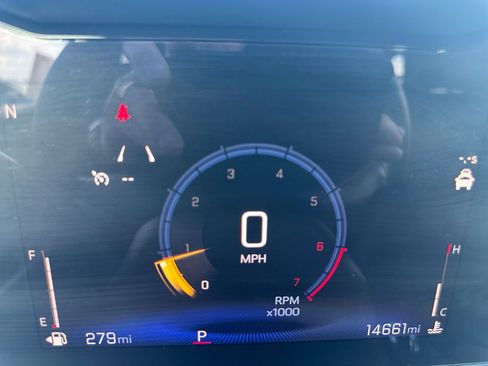 Used 2025 Chevrolet Trax LT image 40