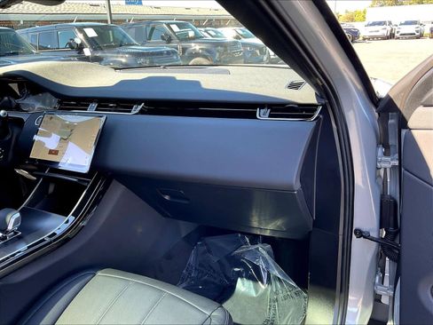 New 2026 Land Rover Range Rover Evoque Dynamic SE image 28