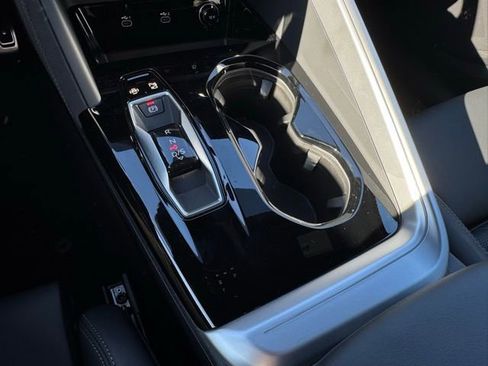 New 2025 Audi SQ5 Premium Plus image 18