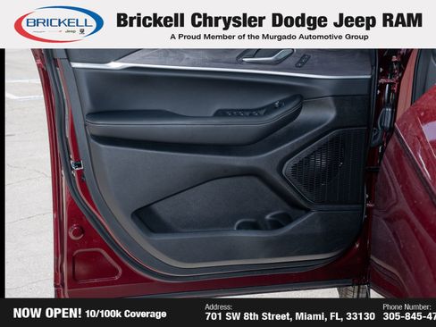 Used 2025 Jeep Grand Cherokee Limited image 11