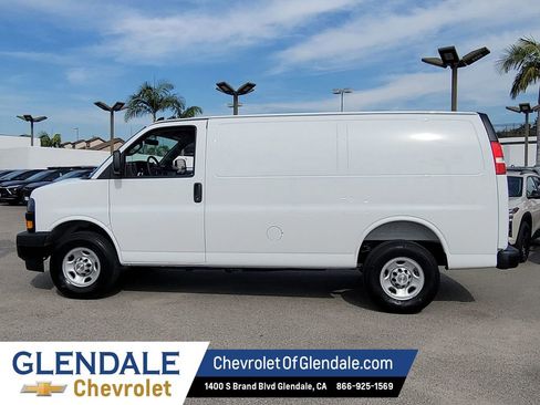 New 2026 Chevrolet Express 2500 w/ Driver Convenience Package RWD image 15