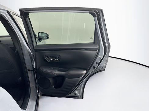 Used 2025 Honda HR-V Sport image 28