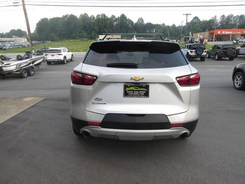 Used 2020 Chevrolet Blazer LT w/ Sound & Technology Package FWD image 5