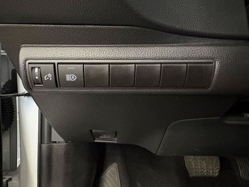 Used 2025 Toyota Corolla LE FWD image 26