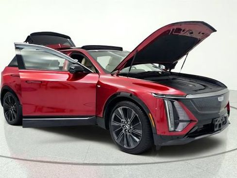 Used 2024 Cadillac Lyriq Sport w/ Nappa Leather Package RWD image 11