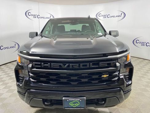 Used 2023 Chevrolet Silverado 1500 Custom image 8