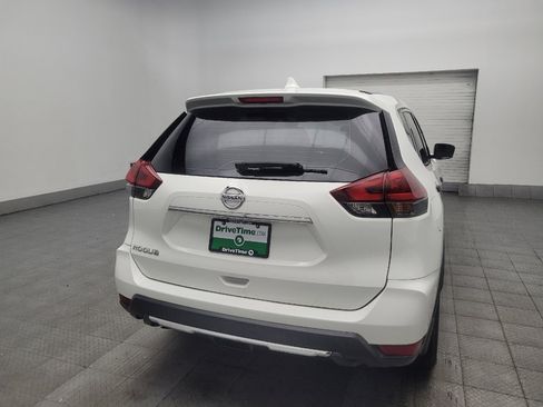 Used 2020 Nissan Rogue S FWD image 7