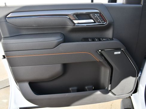 New 2026 GMC Sierra 2500 AT4 w/ AT4 Premium Plus Package image 13