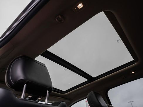 Used 2019 RAM 1500 Laramie image 46