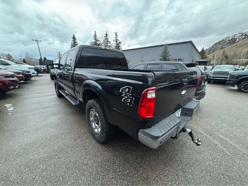 Used 2015 Ford F250 XLT w/ XLT Premium Package image 5