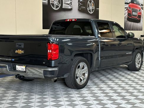Used 2018 Chevrolet Silverado 1500 LT w/ LT Eassist Package image 4