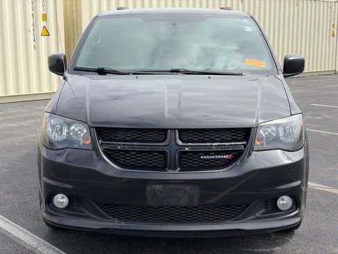 Used 2017 Dodge Grand Caravan GT FWD image 2