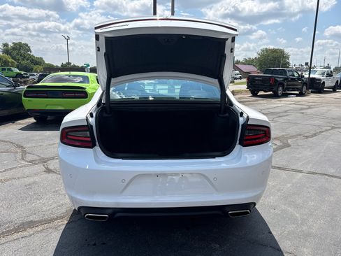 Used 2022 Dodge Charger SXT image 18