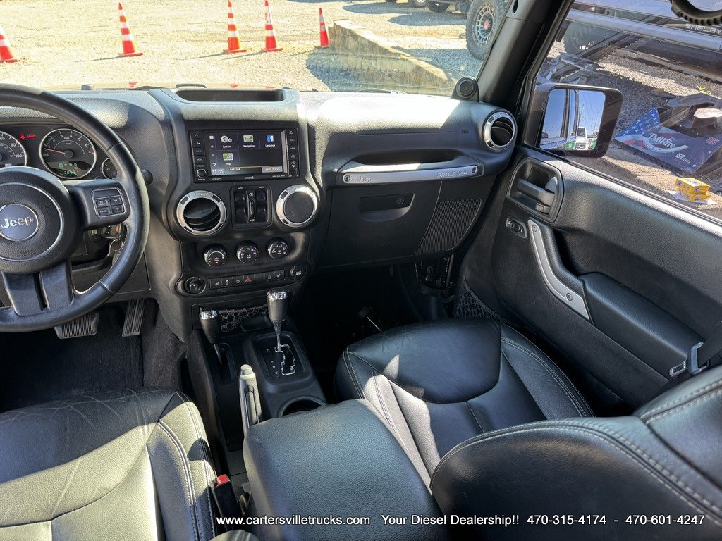 Used 2014 Jeep Wrangler Unlimited Sahara w/ Connectivity Group AWD/4WD image 29