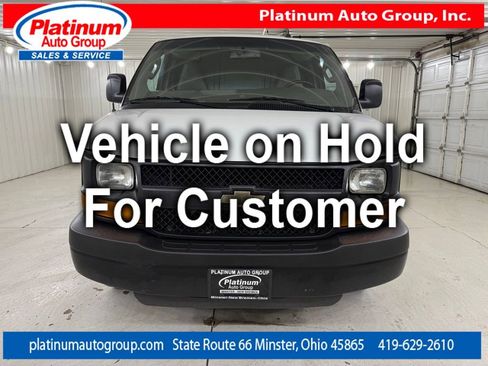 Used 2016 Chevrolet Express 3500 Extended RWD image 8