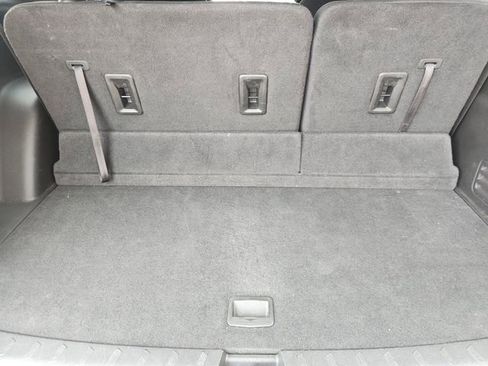 Certified 2023 Chevrolet Traverse LT image 33