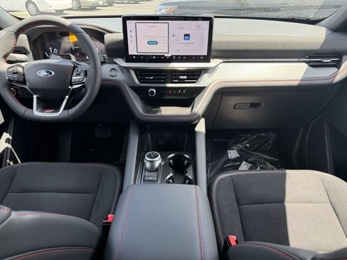 New 2026 Ford Explorer ST RWD image 8