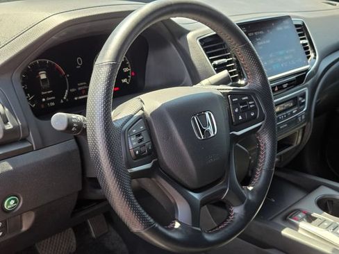 Used 2025 Honda Ridgeline TrailSport image 19