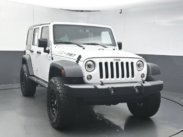 Used 2018 Jeep Wrangler Unlimited Sport S AWD/4WD image 2