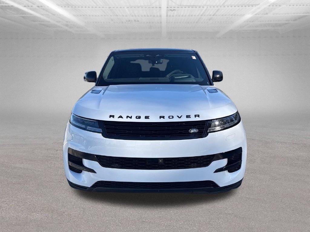 Used 2024 Land Rover Range Rover Sport SE AWD/4WD image 4