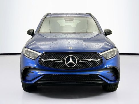 Certified 2025 Mercedes-Benz GLC 300 image 2