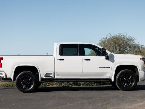 Used 2022 Chevrolet Silverado 2500 High Country w/ Z71 Off-Road Package image 51