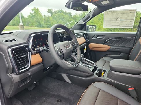 New 2026 GMC Canyon AT4 w/ Technology Plus Package image 10