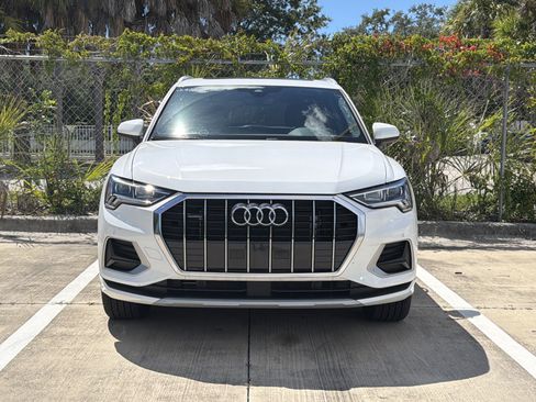 Used 2023 Audi Q3 2.0T Premium AWD/4WD image 2