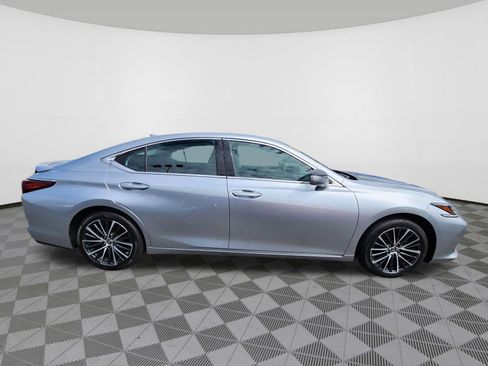 Used 2022 Lexus ES 350 w/ Premium Package FWD image 6