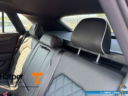 Used 2024 Volkswagen Atlas Cross Sport SEL Premium R-Line AWD/4WD image 9