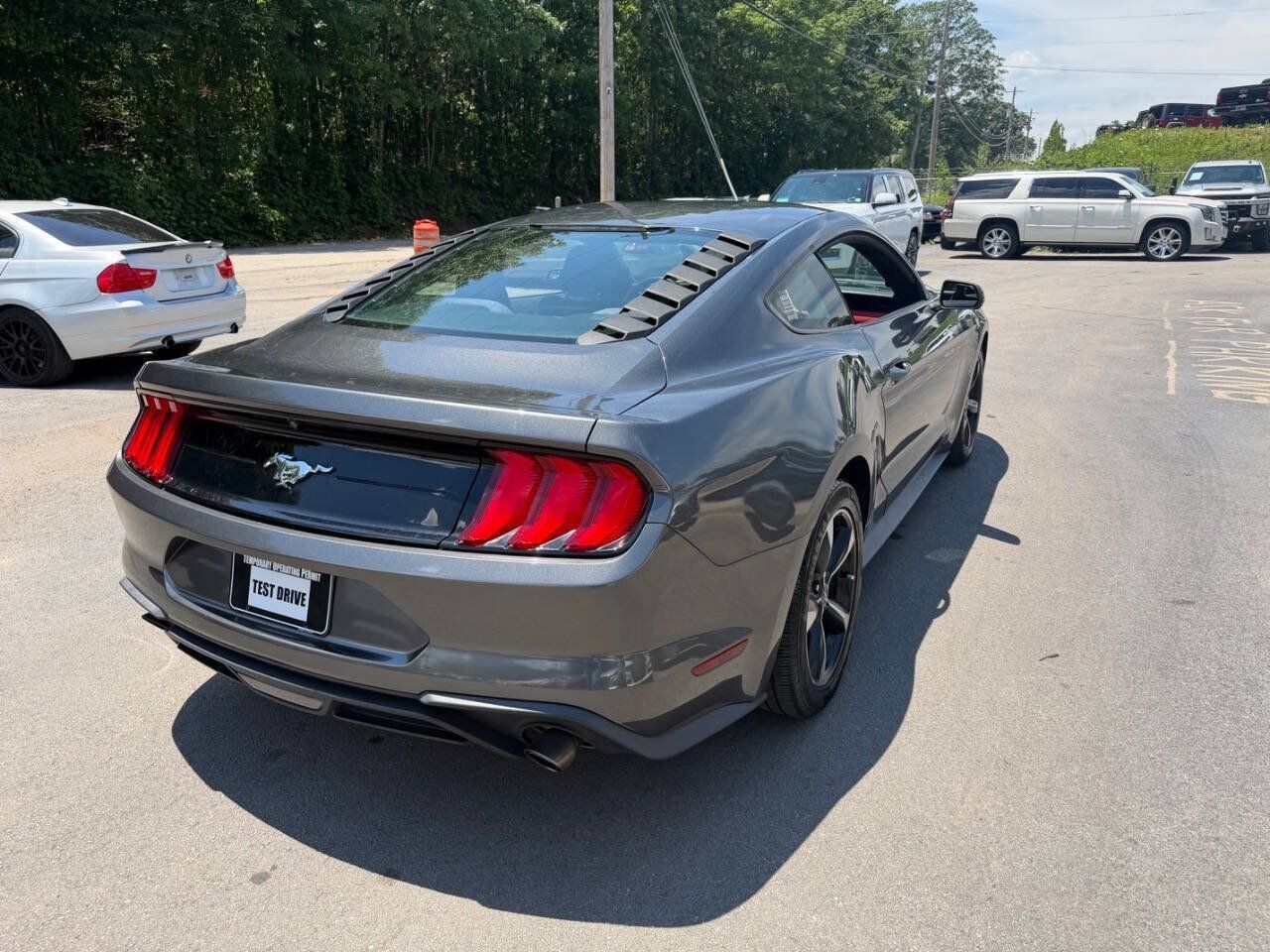 Used 2018 Ford Mustang Coupe RWD image 6