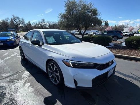 Used 2025 Honda Civic Sport image 2