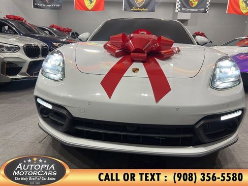 Used 2022 Porsche Panamera image 42