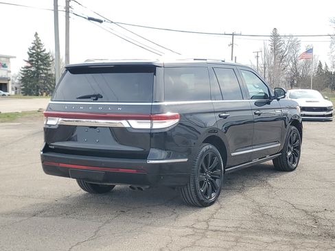 Used 2022 Lincoln Navigator Reserve image 6