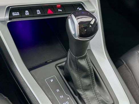 Used 2022 Audi Q3 2.0T Premium Plus w/ Premium Plus Package image 17