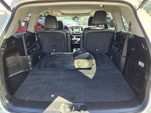 Used 2017 Toyota Highlander Limited Platinum w/ Carpet Mat Package AWD/4WD image 27