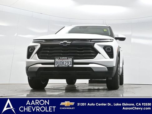 New 2025 Chevrolet TrailBlazer LT w/ Convenience Package AWD/4WD image 60