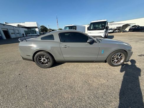 Used 2012 Ford Mustang Shelby GT500 RWD image 6