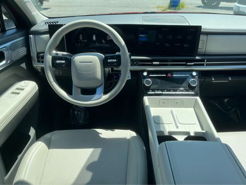 Used 2025 Hyundai Santa Fe SEL AWD/4WD image 25