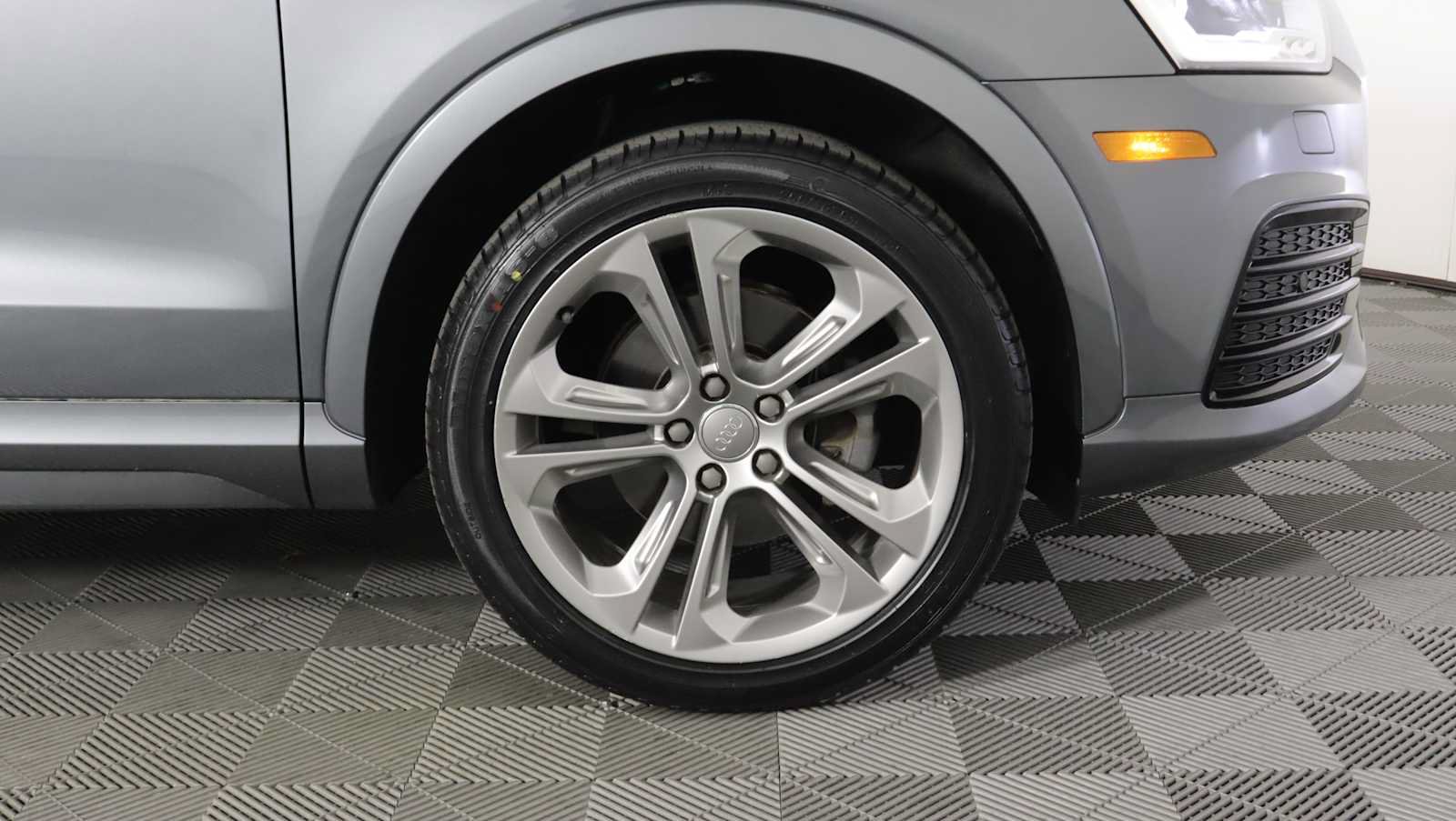Used 2016 Audi Q3 2.0T Prestige AWD/4WD image 7