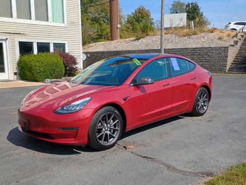 Used 2018 Tesla Model 3 Long Range image 1