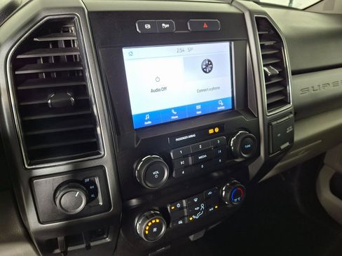 Used 2021 Ford F350 XLT image 17