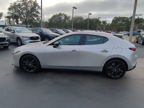 Used 2025 MAZDA MAZDA3 Hatchback w/Premium Plus Pkg image 7