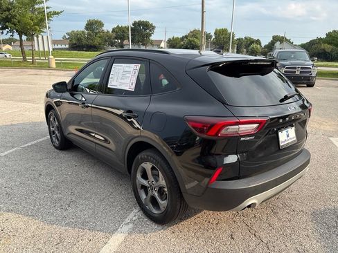 Used 2025 Ford Escape ST-Line Select AWD/4WD image 22