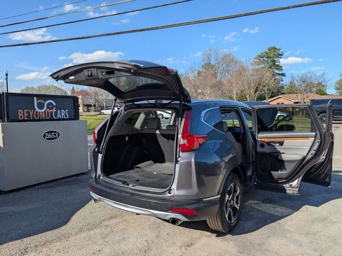 Used 2017 Honda CR-V Touring image 15