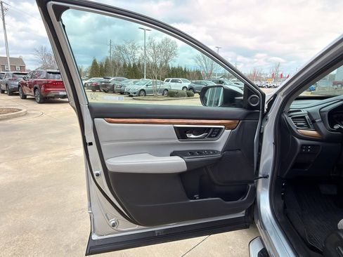 Used 2018 Honda CR-V EX-L image 9