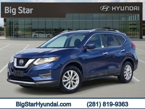 Used 2018 Nissan Rogue SV FWD image 1